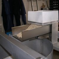 fmf-Peanut-Feeder